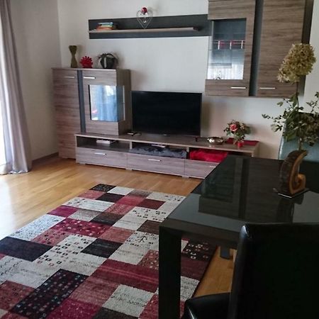 "Kaiser'S" Ferienwohnung Mit Balkon Und Garten Offenhausen Exterior foto
