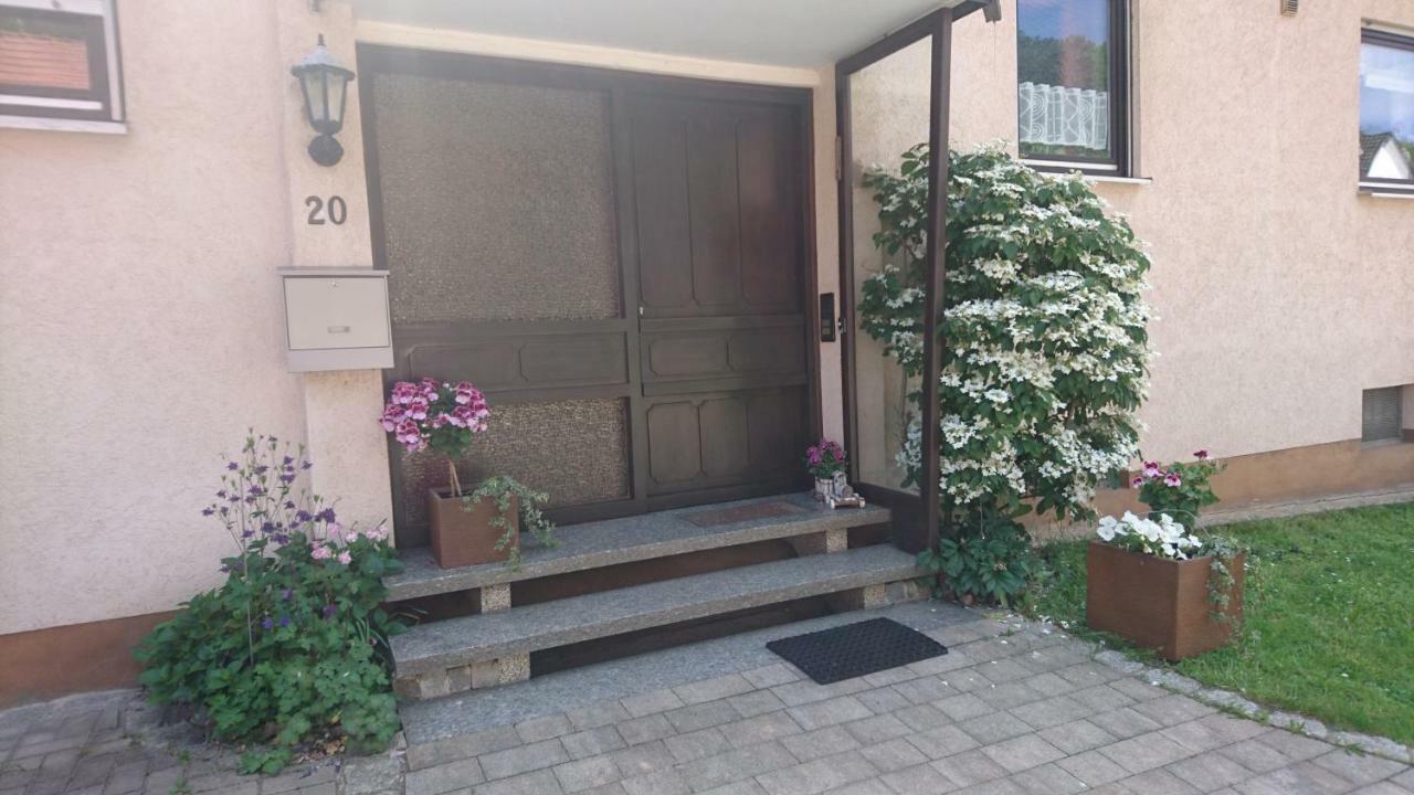 "Kaiser'S" Ferienwohnung Mit Balkon Und Garten Offenhausen Exterior foto